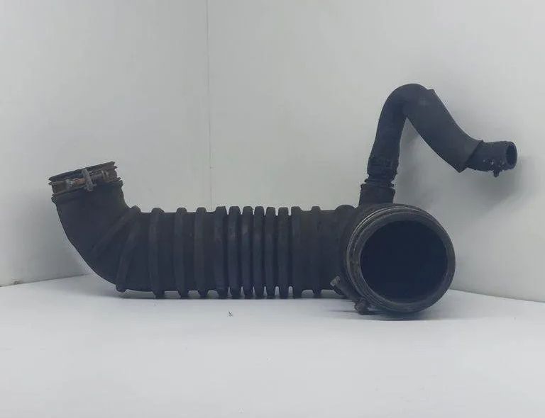 MITSUBISHI Pajero Pinin 1 generation (1998-2006) Air Intake Tube 31849545
