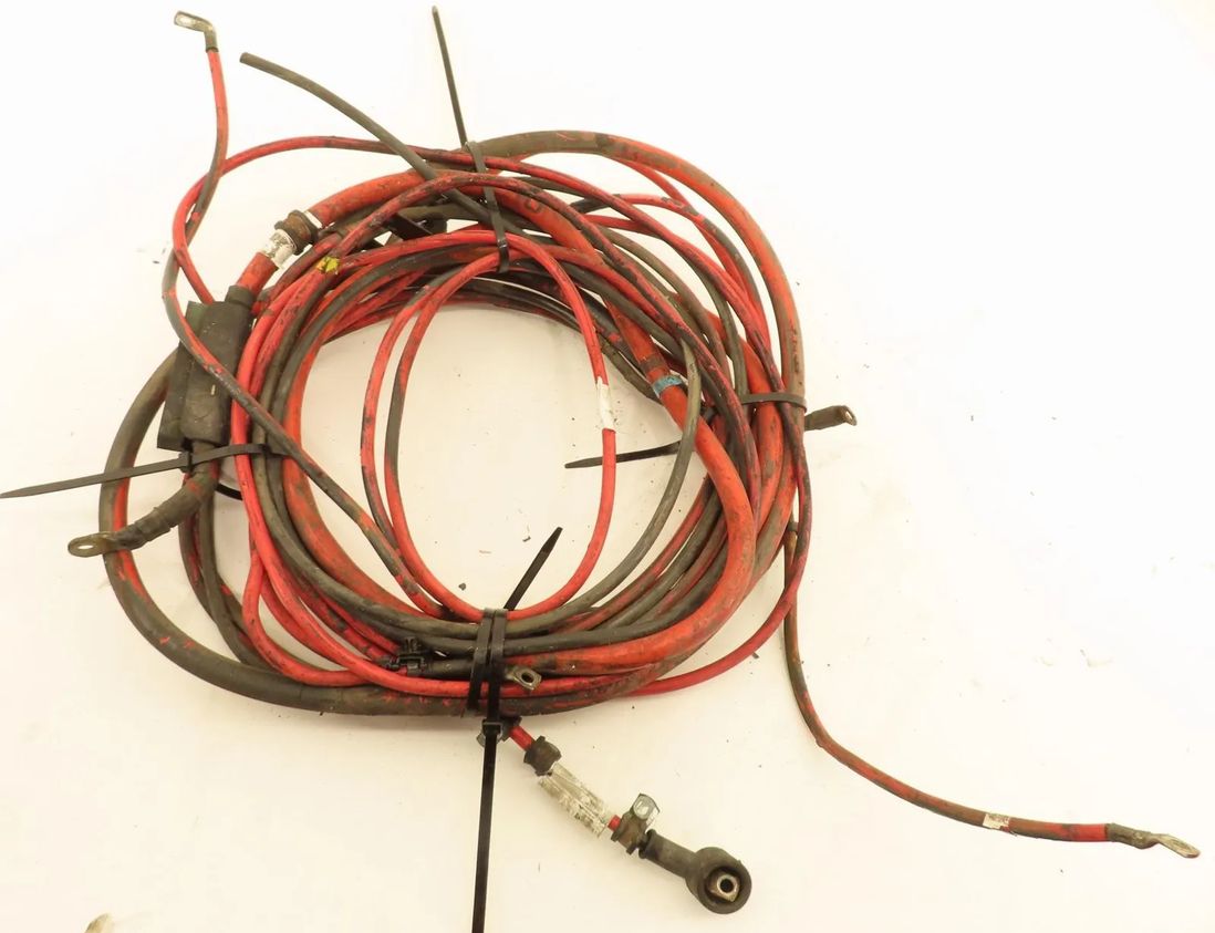 VOLVO FH II (2012-present) VIII (1995-2000) Positive Battery Cable 20975592 30740093