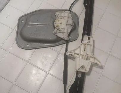 VOLKSWAGEN Golf Plus 1 generation (2004-2009) Стеклоподъемник задней правой двери 1K4839462A,5M0839462,1K5839462 21032688