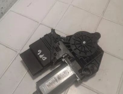 VOLKSWAGEN Golf Plus 1 generation (2004-2009) Rear Right Door Window Control Motor 5M0839402C,0130821430 21032819