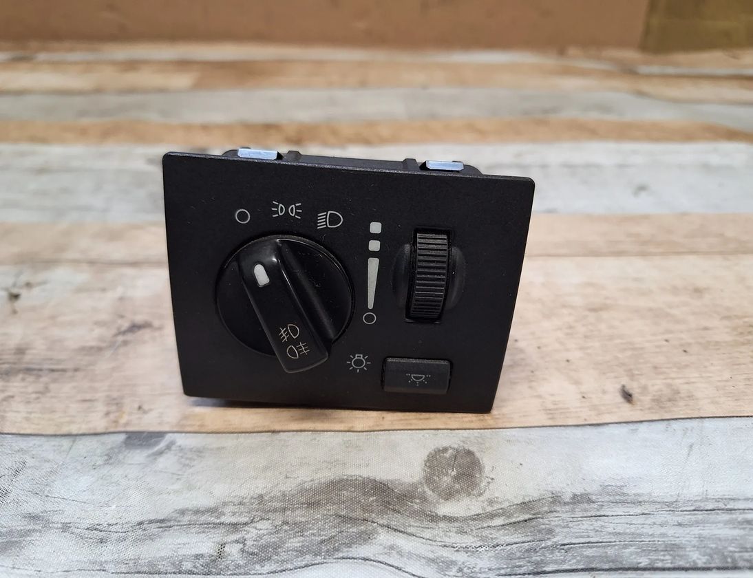 CHRYSLER Voyager 5 generation (2007-2020) Headlight Switch Control Unit P04602764AB 23681162