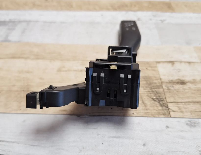 VOLKSWAGEN Jetta 3 generation (1992-1998) поворота переключение  1K0953513E 30189930