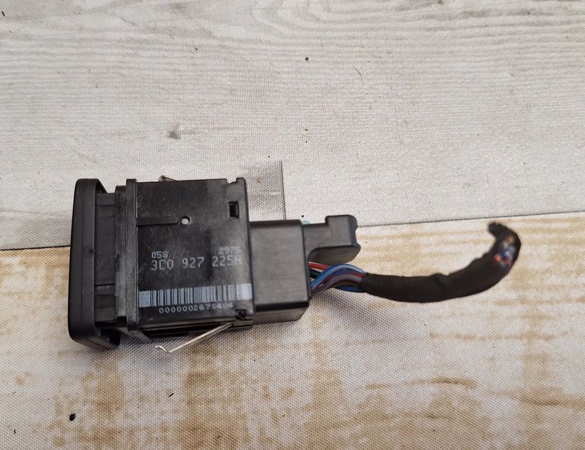 VOLKSWAGEN Passat B6 (2005-2010) Handbrake Button 3C0927225A 31985853