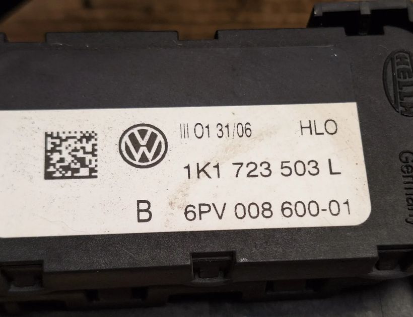 VOLKSWAGEN Jetta 3 generation (1992-1998) Педаль газа 1K1723503L 31998111