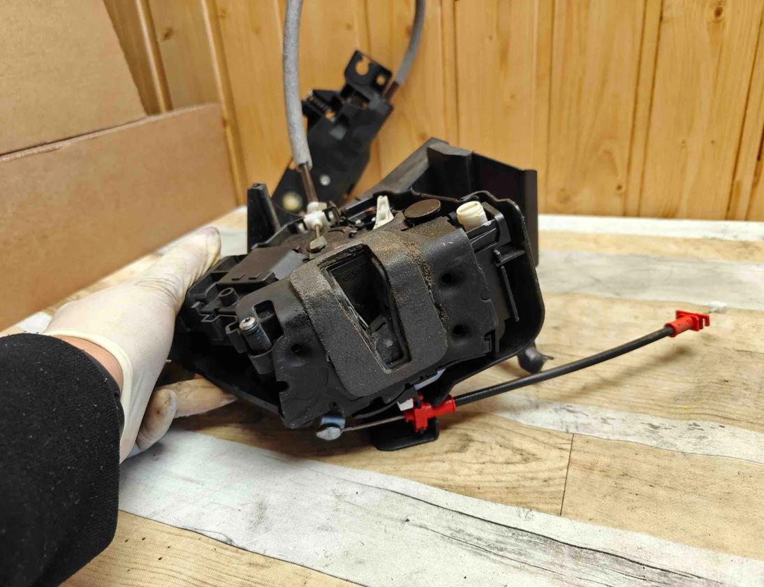 FORD Mondeo 4 generation (2007-2015) Замок задней правой двери 6M2AR26412BC 32635031