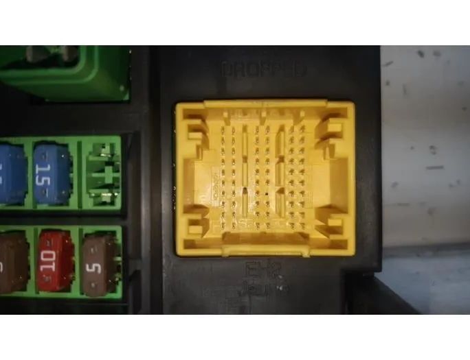 CITROËN C4 Picasso 2 generation (2013-2018) Engine Control Unit ECU 9806687980,1611428080,9666681180,A2C32427600,9801695280,9807502980,36448900,9804127280,9800630080,1612375780,180123008,1610104480 26874823