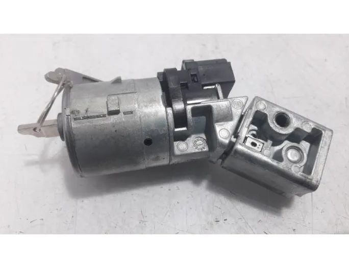 PEUGEOT 5008 1 generation (2009-2016) Aizdedzes atslēga 36410602,4162XT,4162KF 26875113