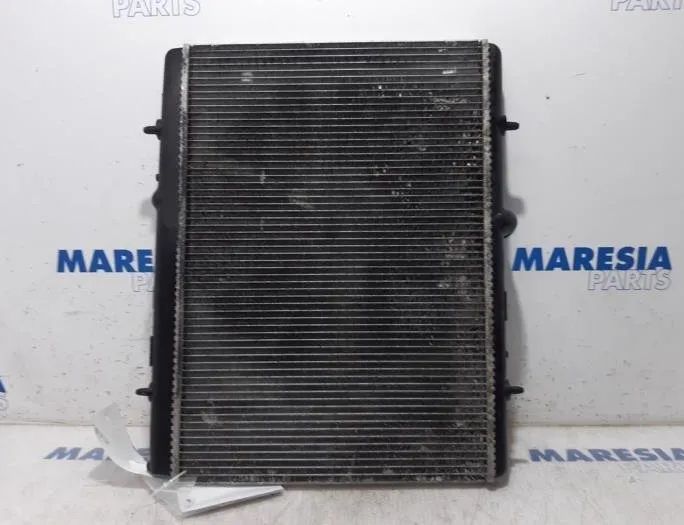 PEUGEOT 5008 1 generation (2009-2016) Охлаждающий радиатор 1330Y5,9657576580,1330S8 26982784