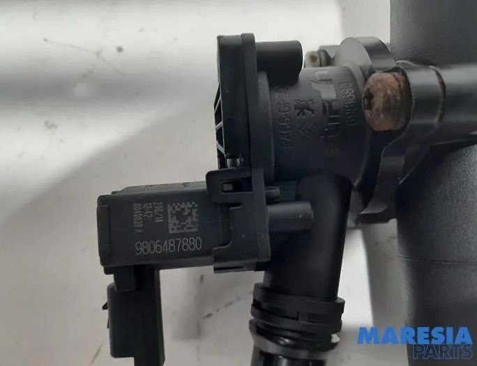 RENAULT Wind 1 generation (2010-2013) Kreisās puses interkūlera truba 9806487880,9676981680,9677537380 26996542