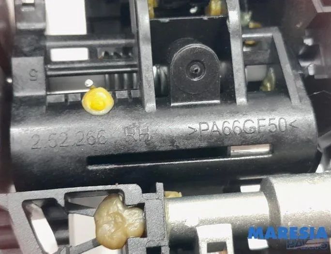 ALFA ROMEO Giulia 2 generation (2015-2024) Aizmugurējo labo durvju ārējais rokturis 50545350,156113671,156113527 27346043