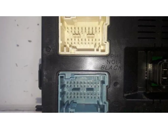 PEUGEOT 5008 1 generation (2009-2016) Блок управления двигателем 9666319180,966689568002,9666895680,9675495080,1609028280,0261S06472,9663123380,1613316380,6160C1,6490Y2 27657669