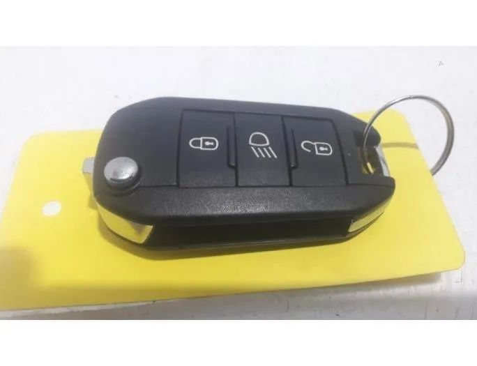 PEUGEOT 308 T9 (2013-2021) Блок управления двигателем 0281031043,9809478580,9806460480,1614103080,1611717580,9663123380,9674001080,9807054180,1610807880,6160C1,1608504380 27657738