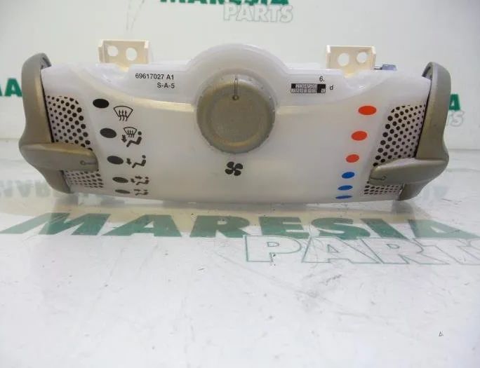 PEUGEOT 107 Peugeot 107 (2005-2014) Pегулятор климы 559000H030,6452P5 27739994