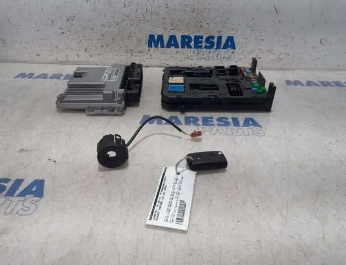 PEUGEOT Partner 2 generation (2008-2023) Engine Control Unit ECU 9666729580,9663123280,6580ZY,1606870680,1606870780,967847708001,9807885980,0281030546,1039S66021,20977771,230348801,1663366980,6160C0,1663373580,EDC17C10,BSI04EVK0300,160713,19113 27757562