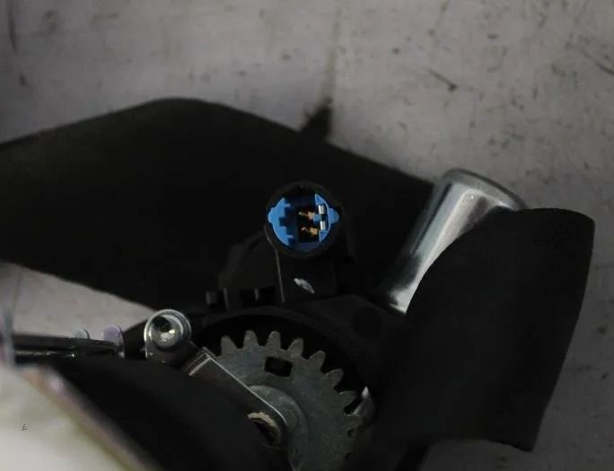 CITROËN C5 2 generation (2008-2017) Priekšējā labā drošības josta 34001161,8975R5 27768124