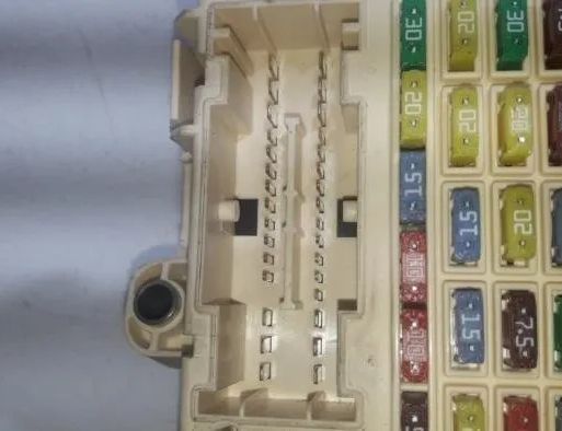 ALFA ROMEO 159 1 generation (2005-2011) Fuse Box 0060699388,50510079,50513353,0050513353,0050510079,260407 27777781