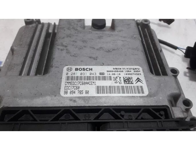 CITROËN DS3 1 generation (2010-2015) Motora vadības bloks 0281031043,9809478580,9806460480,9666951980,1612615180,22136516,657077,6580YJ 27826121