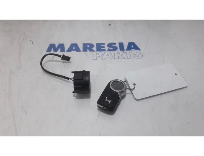 CITROËN DS3 1 generation (2010-2015) Motora vadības bloks 0281031043,9809478580,9806460480,9666951980,1612615180,22136516,657077,6580YJ 27826121