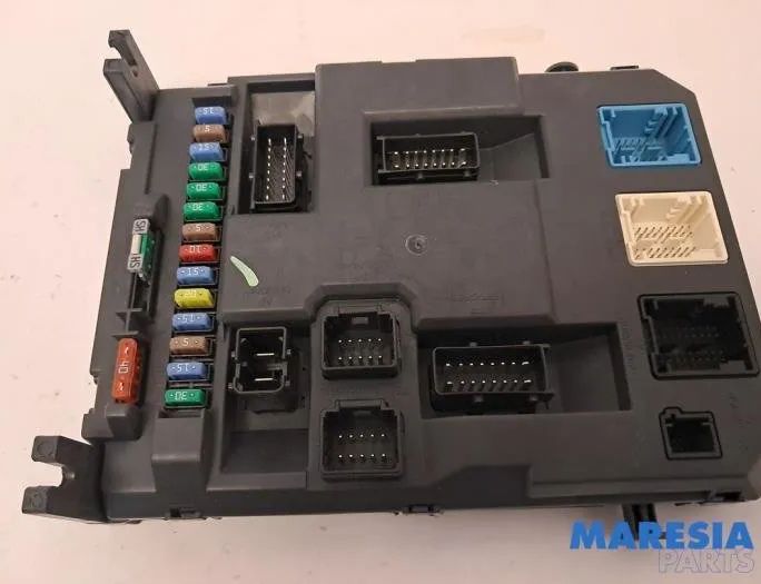 CITROËN C3 2 generation (2009-2016) Engine Control Unit ECU 9666729580,0281017600,9676830080,1607129280,9663123380,1039S45266,657077,9666952280,6580YJ,6580YK,1663371380,22661F01,6160C1,6490FS,BSIX04,631332,20954856,12850355,6490FT 27860977
