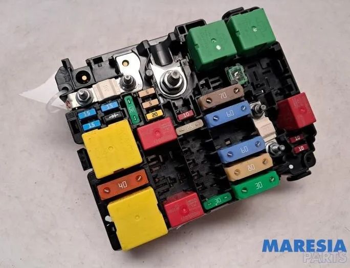 CITROËN C4 Cactus 1 generation (2014-2024) Fuse Box 9804846880,009804846880 29535151