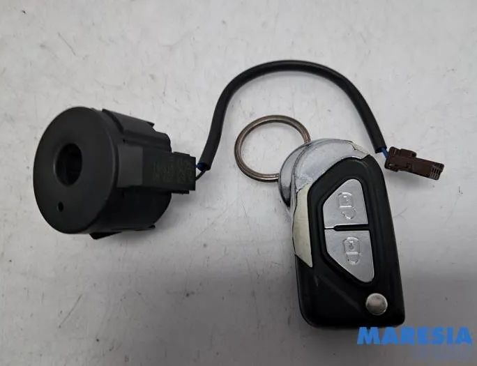 CITROËN DS3 1 generation (2010-2015) Блок управления двигателем 9664834180,9663123380,9666951980,0261S05191,9666325680,6580YJ,1663371380,6160C1,BSIEVXO100 30360006