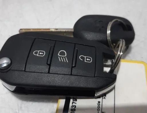 CITROËN C4 Picasso 1 generation (2006-2013) Motora vadības bloks 9815037580,9829598880,9674001080,1611426880,9819850080,20190425,6160C1,1608504380,1629082080,1629082280,9663123380 30376658