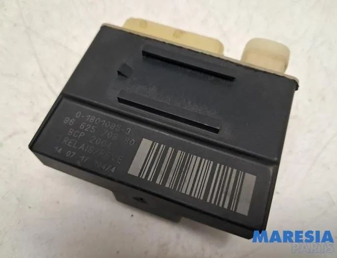 PEUGEOT 308 T9 (2013-2021) Реле 9662570880 30400167