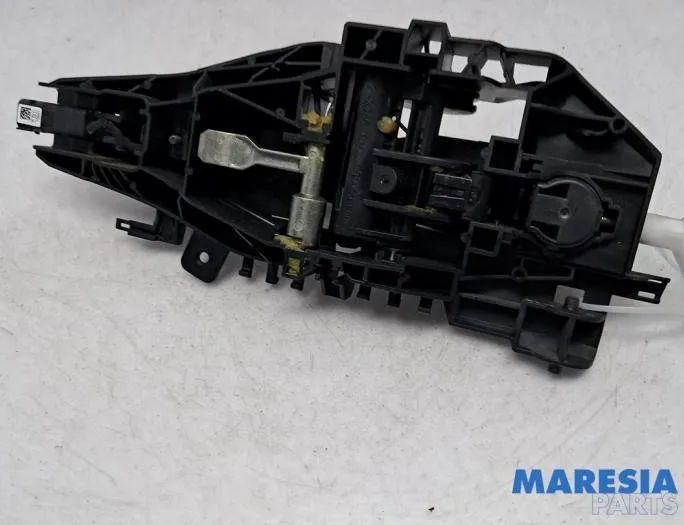 ALFA ROMEO Giulia 2 generation (2015-2024) Наружная ручка задней правой двери 50545350,156113671 30574321