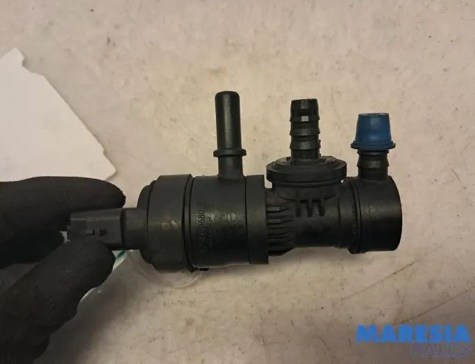 CITROËN DS3 1 generation (2010-2015) EGR Valve 00V757750680,V757750680 31800194