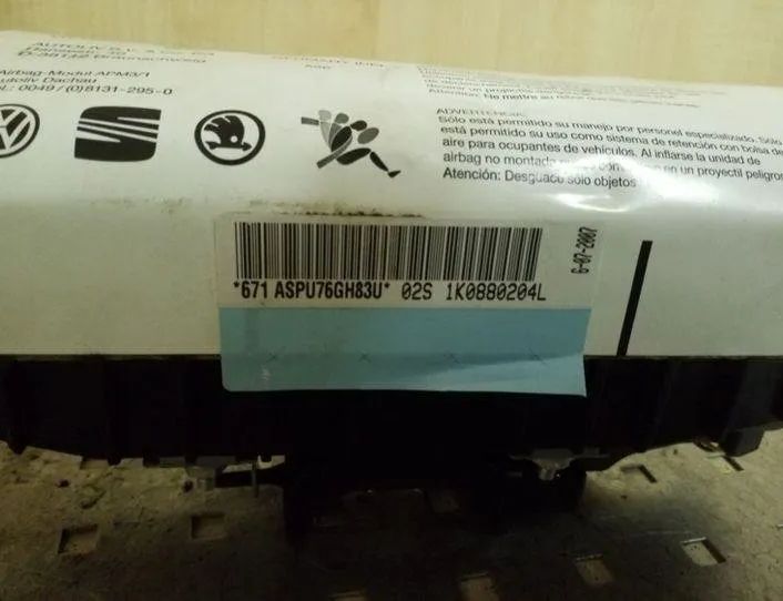 VOLKSWAGEN Golf 6 generation (2008-2015) Vadības paneļa drošības spilvens SRS 1K0880204L,608104400A 26061517