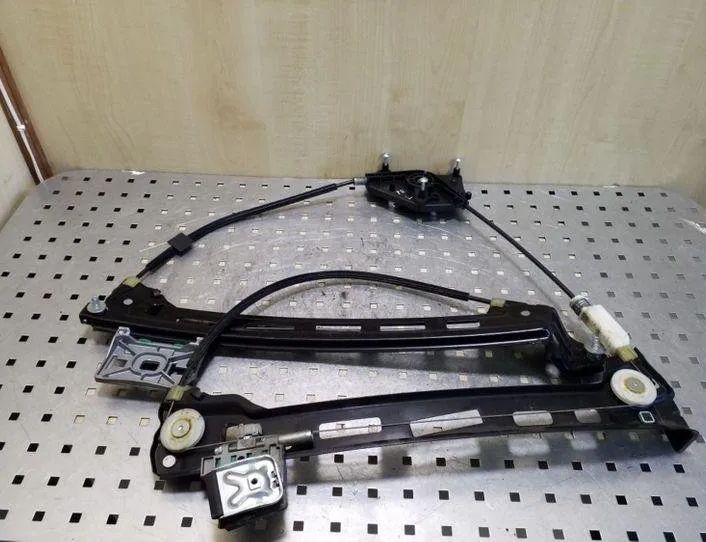 VOLKSWAGEN Passat CC 1 generation (2008-2017) Rear Right Door Window Regulator 3C8837461J 26066436