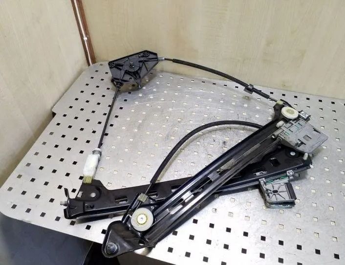 VOLKSWAGEN Passat CC 1 generation (2008-2017) Rear Right Door Window Regulator 3C8837461J 26066436