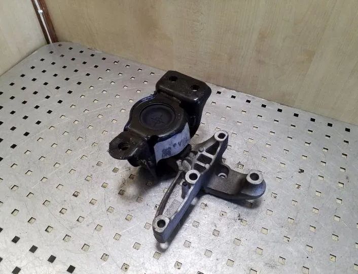 RENAULT Kadjar 1 generation (2015-2024) Передняя подушка двигателя 112848459R 26069780