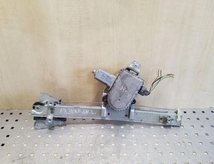 MITSUBISHI Pajero 3 generation (1999-2006) Rear Right Door Window Regulator MR436869 26070908