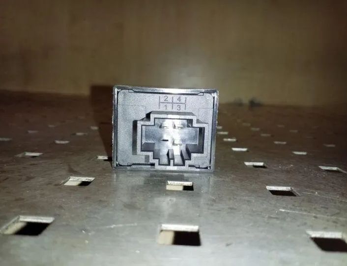 SKODA Fabia 5J (2007-2014) Relays 5J0959631A 26093643