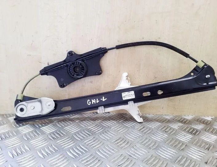 VOLKSWAGEN Passat Variant 1 generation (2010-2024) Стеклоподъемник задней правой двери 3G9839461A 26119950