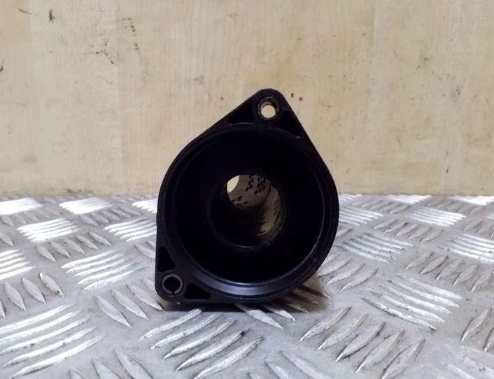 VOLKSWAGEN Passat Variant 1 generation (2010-2024) Другие трубы 04L131111Q 26120114