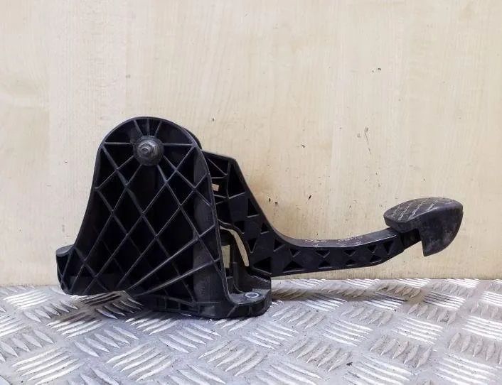 AUDI A3 8P (2003-2013) Педаль сцепления 1K1721059AF,1K0721796E 26134898