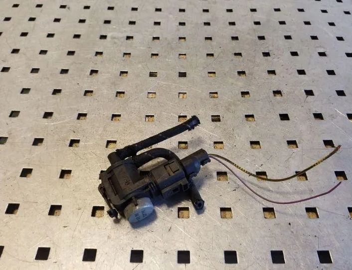 VOLKSWAGEN Golf 4 generation (1997-2006) Соленоидный клапан 1J0906283C 26141765