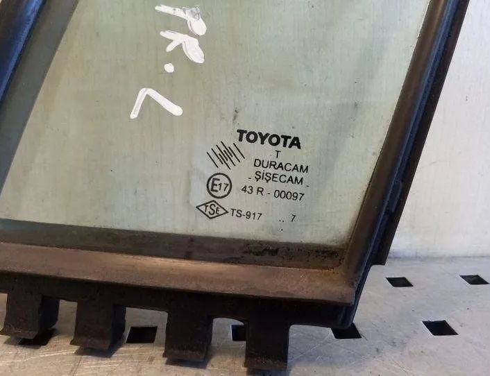 TOYOTA Corolla Verso 1 generation (2001-2009) Front door glass rail 43R00097 26145801