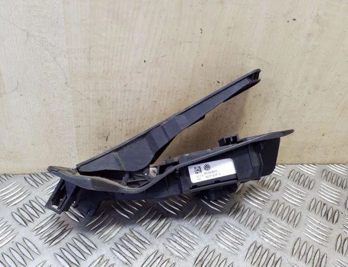 VOLKSWAGEN Tiguan 1 generation (2007-2017) Throttle Pedal 1K2721503K 26150674