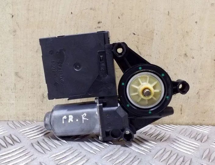 VOLKSWAGEN Touran 1 generation (2003-2015) Маторчик стеклоподъемника передней правой двери 1T0959701,1K0959793C 26155704