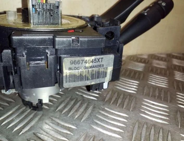 PEUGEOT 508 1 generation (2010-2020) Pagrieziena rādītāja mehānisms 96674045XT,96667245ZD,96759261XT 26156107