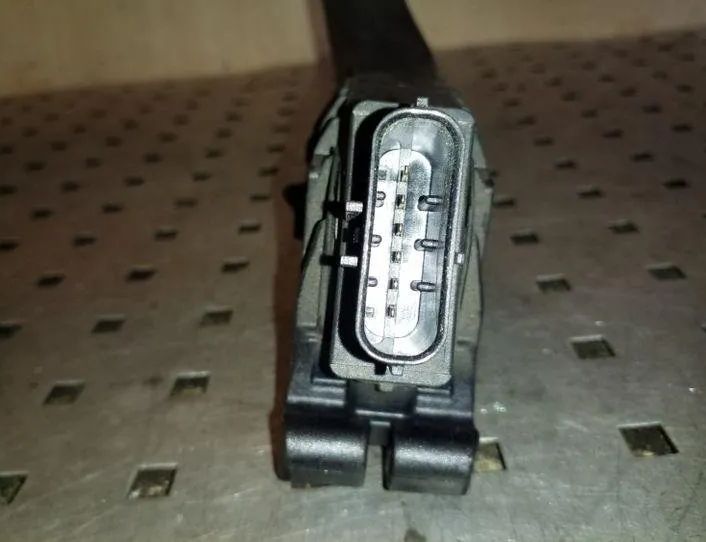 SKODA Octavia 3 generation (2013-2020) Akseleratora / gāzes pedālis 5Q2723503D 26169409