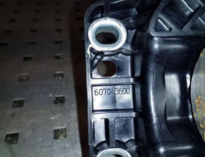 VOLKSWAGEN Golf 7 generation (2012-2024) Vadības paneļa drošības spilvens SRS 607043600B 26169884