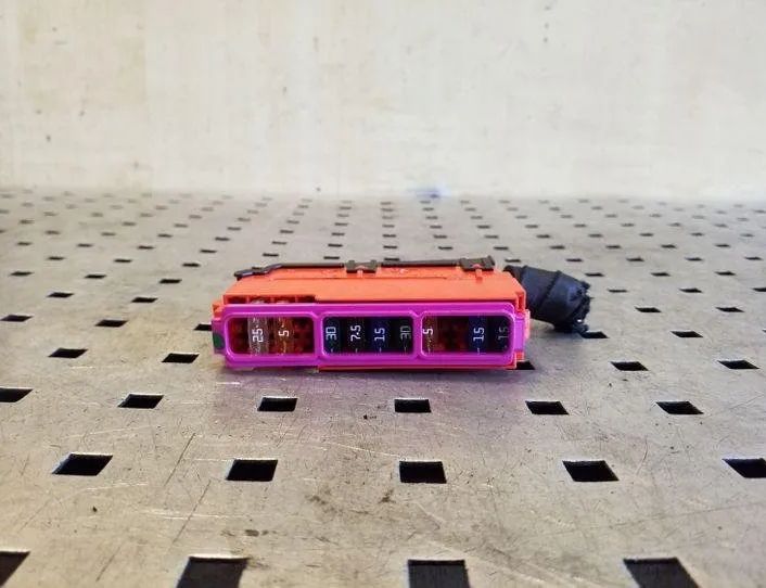 AUDI A6 C7/4G (2010-2020) Drošinātāju kārba 4F1941824B 26171245