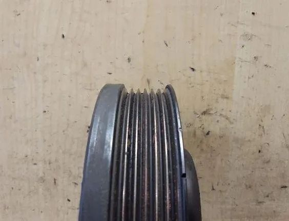 VOLKSWAGEN Passat CC 1 generation (2008-2017) Crankshaft Pulley 038105243M 26175800