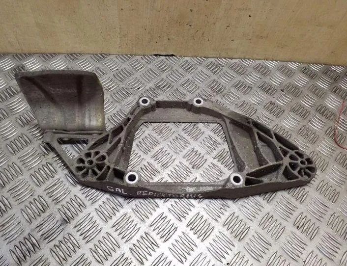 AUDI Q5 8R (2008-2017) Aizmugurējā reduktora kronšteins 8K0599287G 26187636