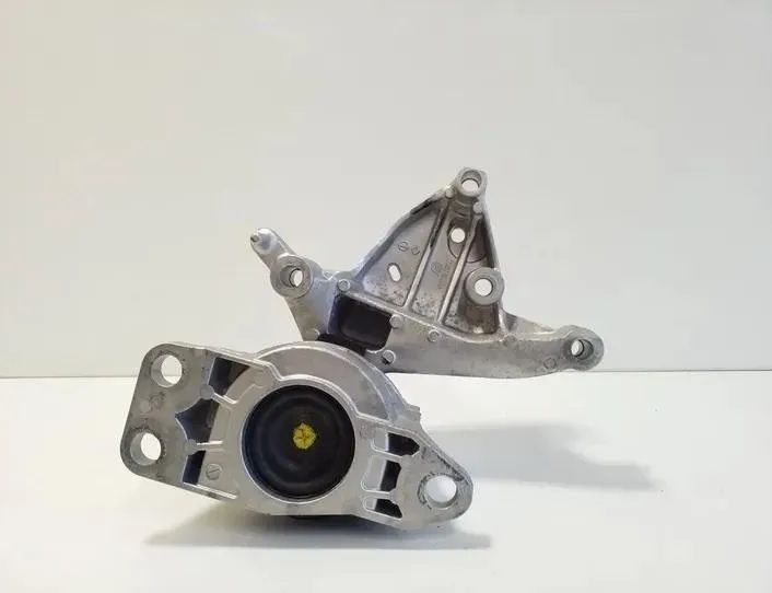 NISSAN Qashqai 2 generation (2013-2023) Передняя подушка двигателя 112326UB0A 26229772