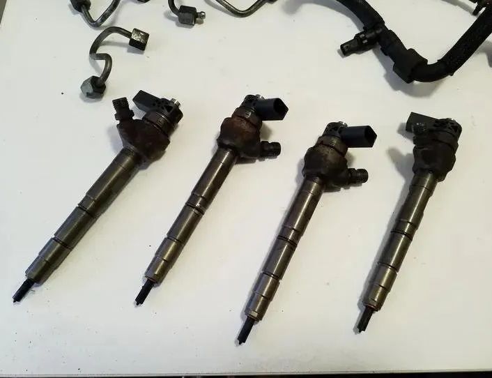 AUDI Q3 8U (2011-2020) Комплект Форсунки 0445110369,03L130277J,03L130089J 26231186